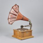 1544 3146 HORN GRAMOPHONE